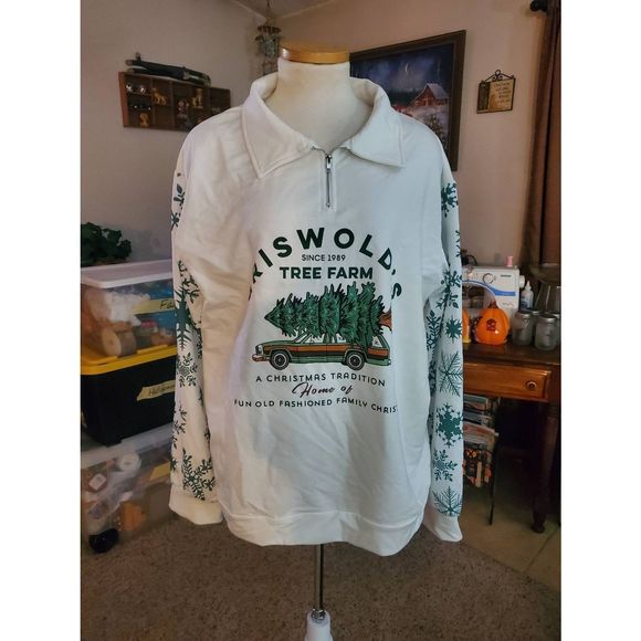 NWOT GRISWOLD CHRISTMAS SWEATSHIRT - Picture 1 of 4